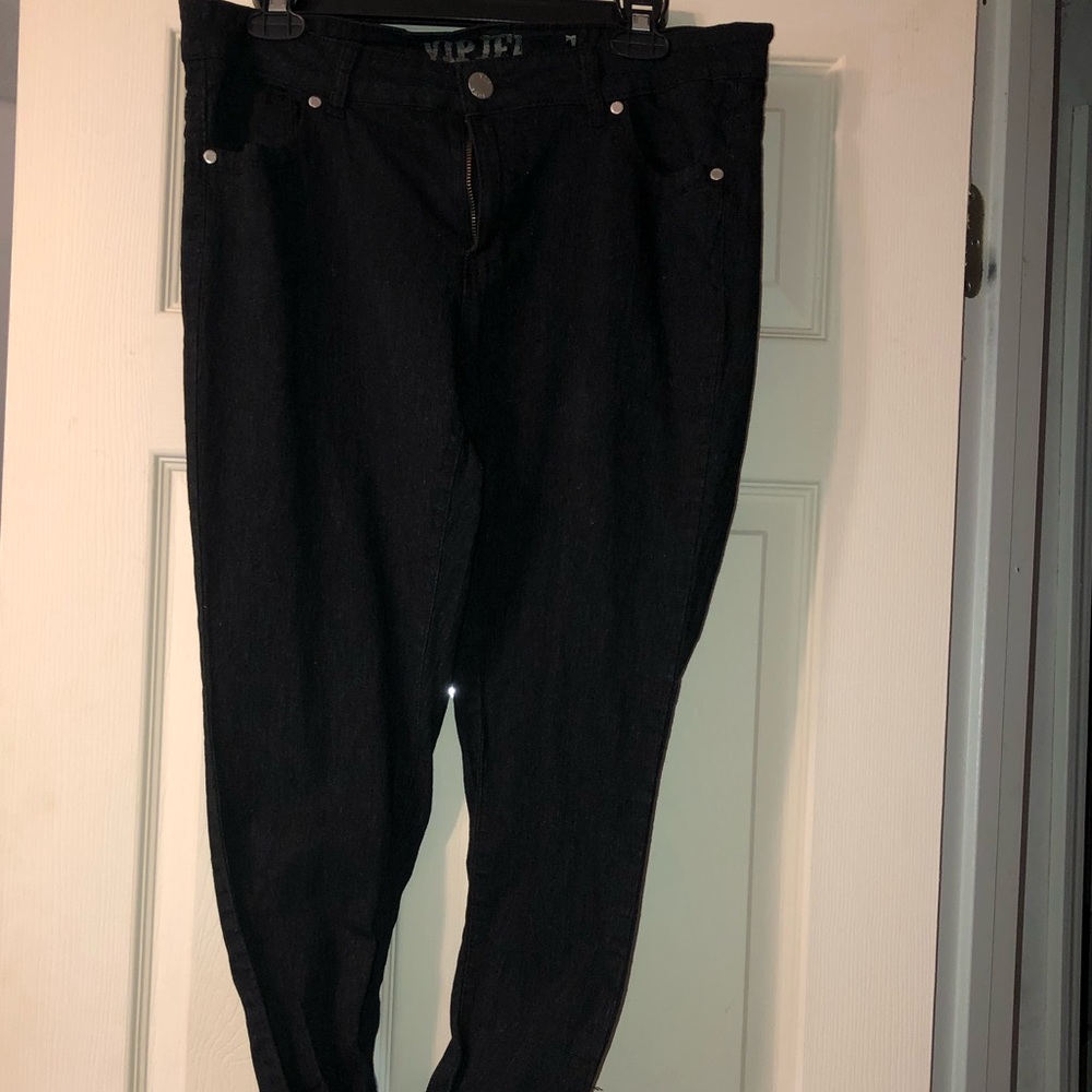 VIP Jeans - Picture 2 of 3